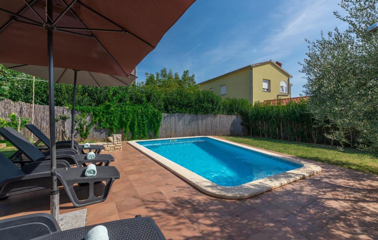 Villa Lucas Novigrad Istria Exterior foto